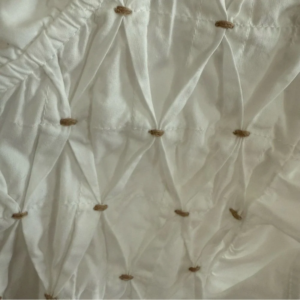White Ruffle Sleeve Button-Front Blouse - Picture 4 of 11